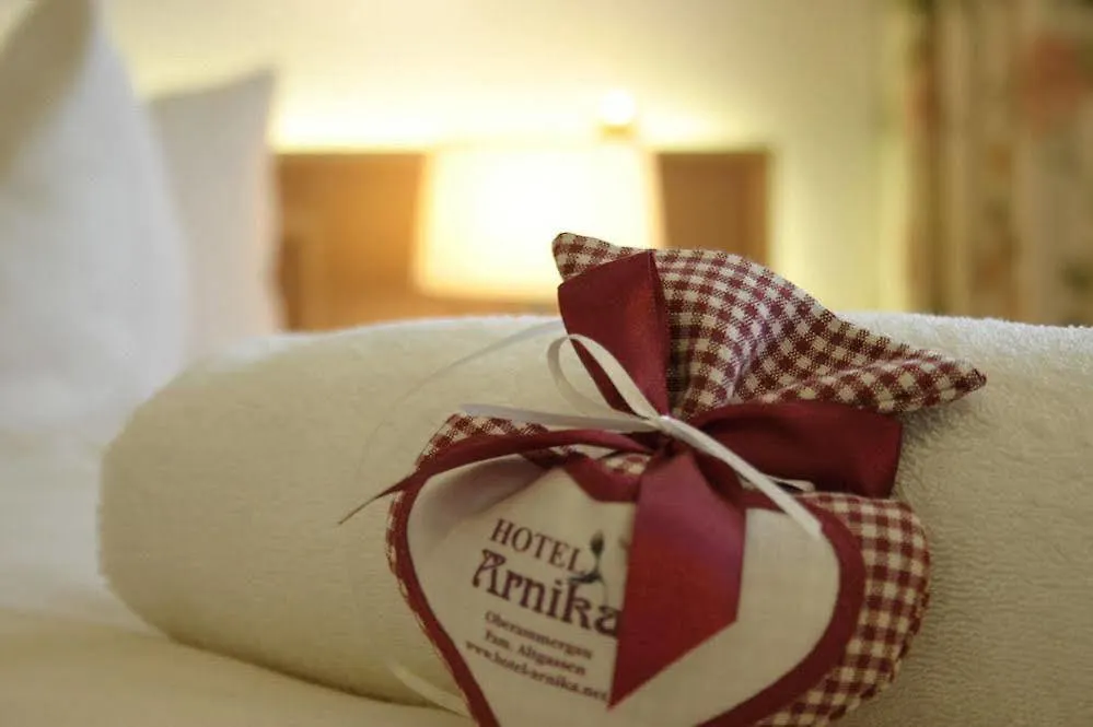Arnika Garni Hotel Oberammergau 4*,